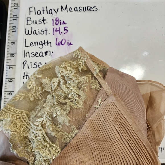 Lace blush pink long formal pleated dress - Picture 4 of 9